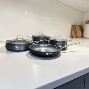 HASCEVHER VERONİCA 7 PRÇ NONSTİCK UYGAR SWİSS TENCERE SETİ (18/22TEN/26KAR/26TV) SİYAH